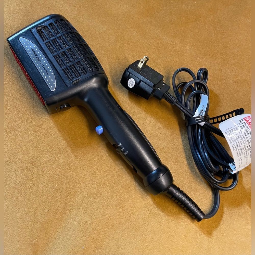 INFINITI PRO Conair 1875-Watt 3-in-1 Ceramic Styler/Dryer No Attachments